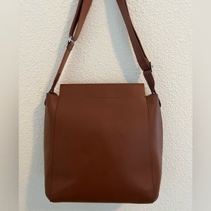Everlane The Form Bag in Cognac